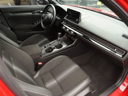 Used 2023 Honda Civic Sport image 17