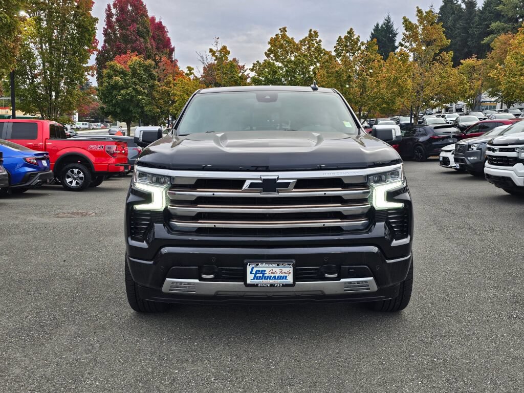 Certified 2022 Chevrolet Silverado 1500 High Country AWD/4WD image 2