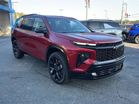New 2026 Chevrolet Traverse RS w/ LPO, Floor Liner Package FWD image 6