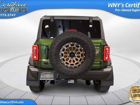 Used 2023 Ford Bronco Badlands AWD/4WD image 8