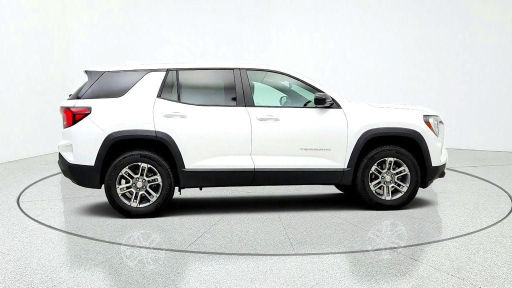Used 2026 GMC Terrain Elevation FWD image 4