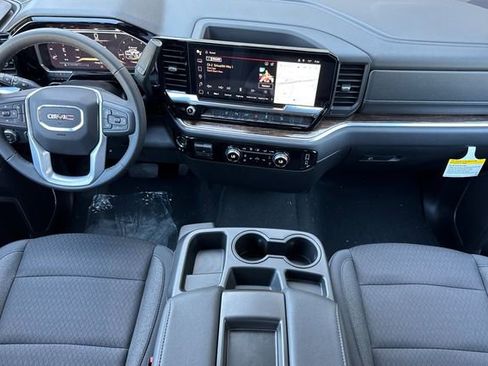 New 2026 GMC Sierra 2500 SLE AWD/4WD image 15