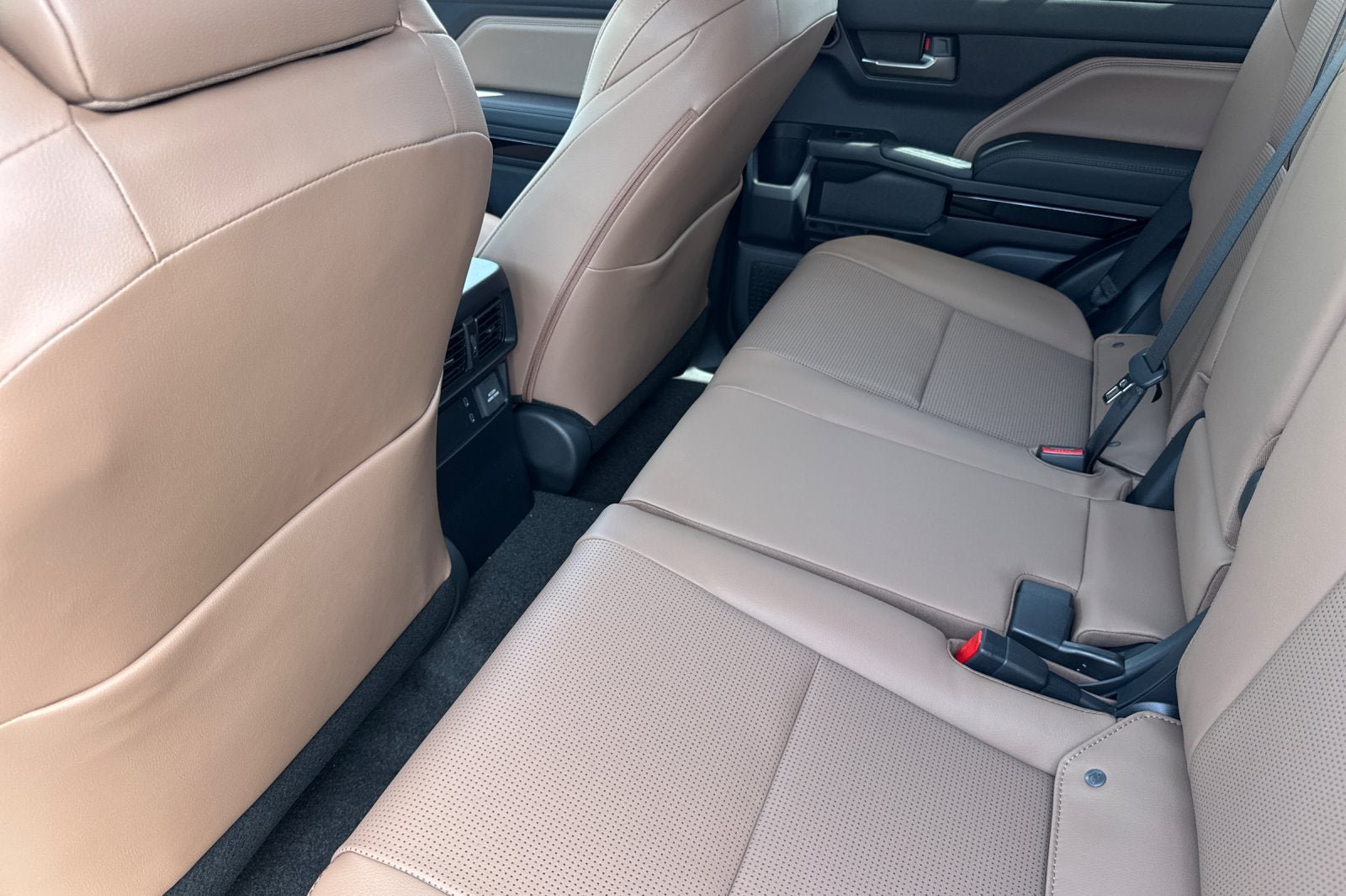 New 2026 Toyota 4Runner Limited AWD/4WD image 10