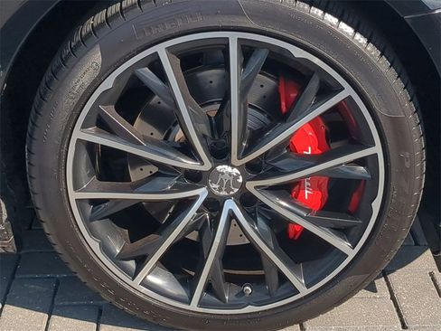 Used 2020 Maserati Quattroporte S image 12