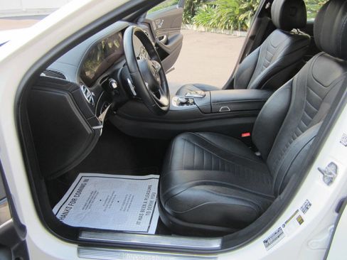 Used 2018 Mercedes-Benz S 560 Sedan image 27