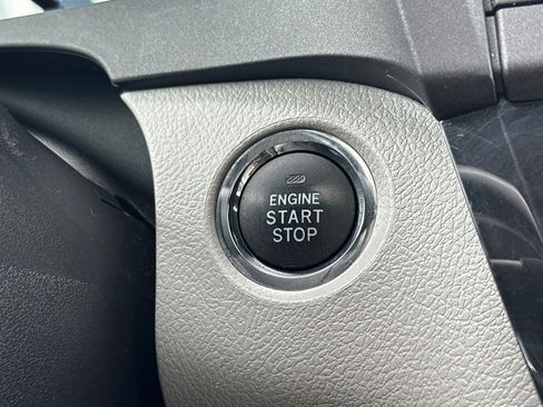 Certified 2018 Toyota Sienna XLE w/ XLE Navigation Package FWD image 27