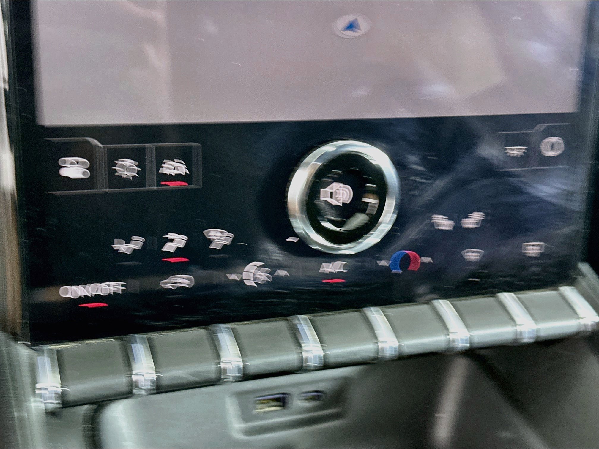 Used 2025 GMC Terrain Elevation FWD image 24