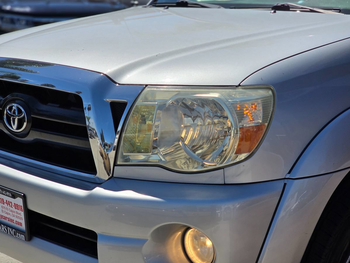 Used 2005 Toyota Tacoma PreRunner RWD image 6