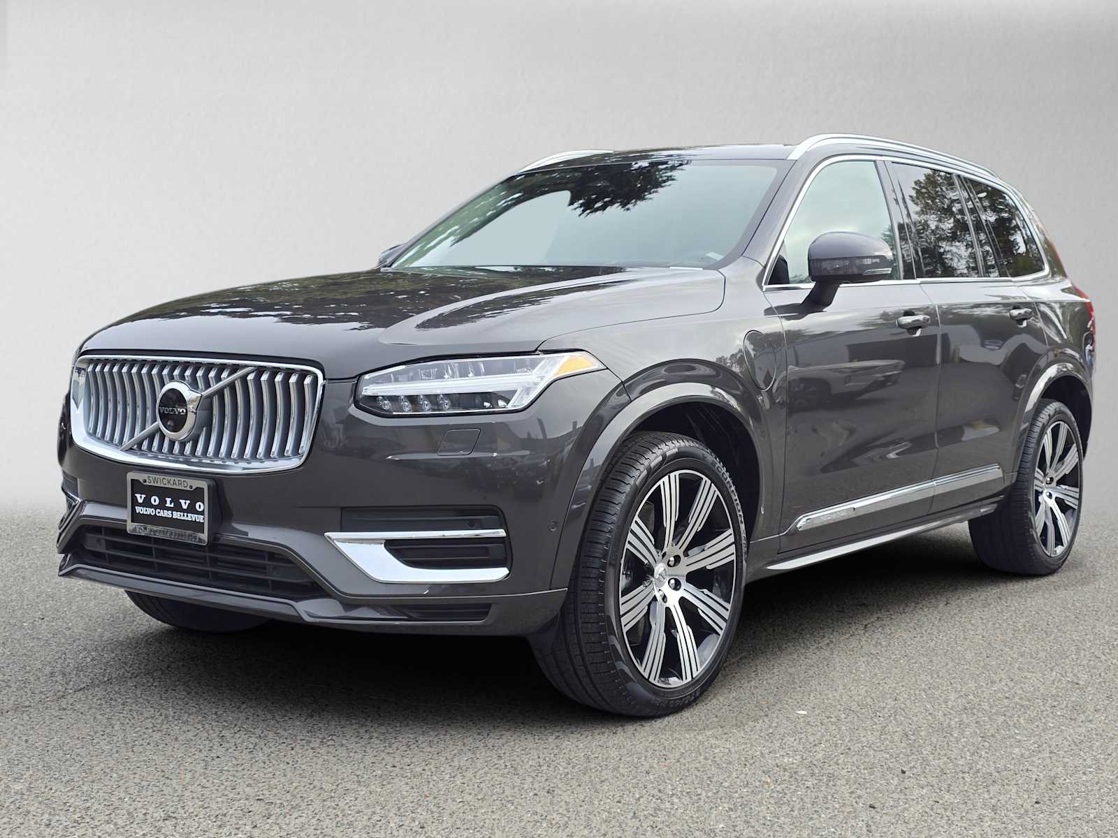 Used 2023 Volvo XC90 T8 Ultimate AWD/4WD image 7