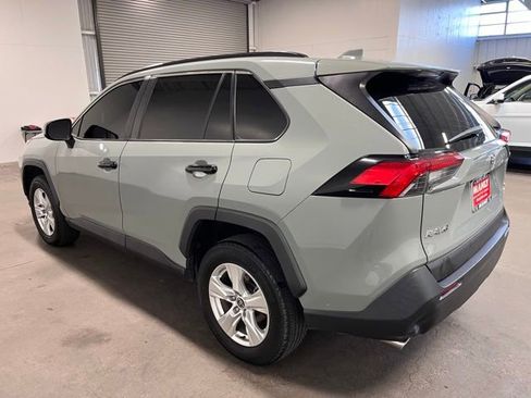 Used 2021 Toyota RAV4 XLE image 5