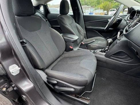 Used 2016 Dodge Dart SXT FWD image 9