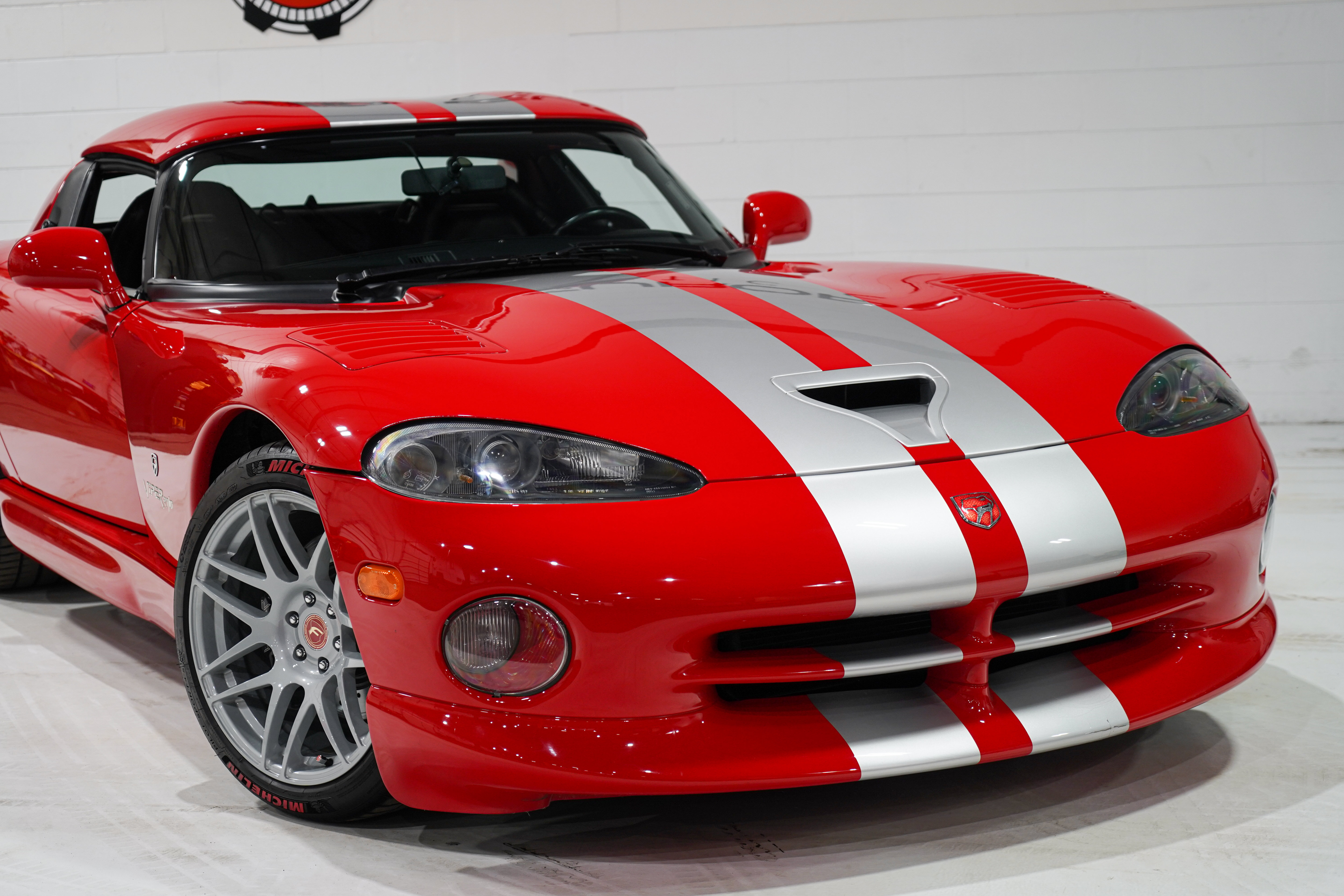 Used 1998 Dodge Viper RT/10 RWD image 24