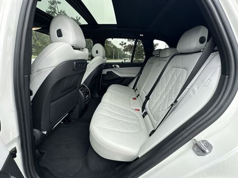 Used 2023 BMW X5 xDrive40i w/ Executive Package image 27