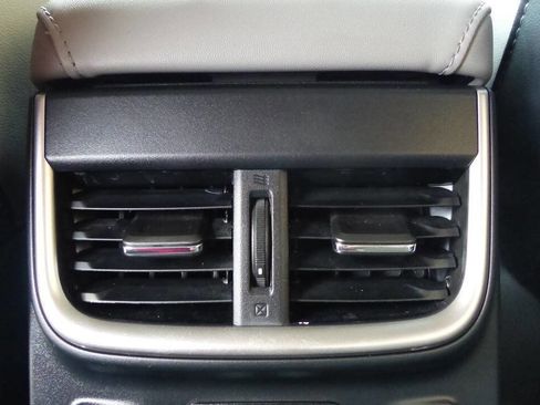 Used 2024 Subaru Legacy Limited image 39