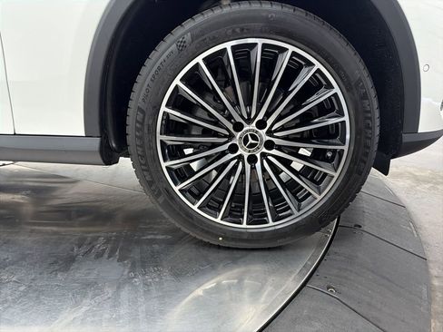 New 2026 Mercedes-Benz GLC 300 image 9