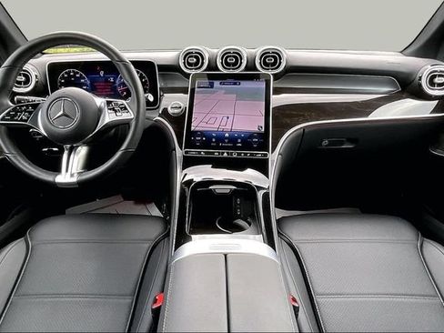 Certified 2026 Mercedes-Benz GLC 300 4MATIC image 9