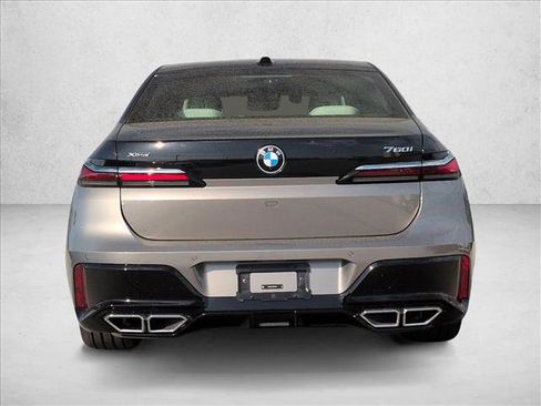 New 2026 BMW 760i xDrive AWD/4WD image 8