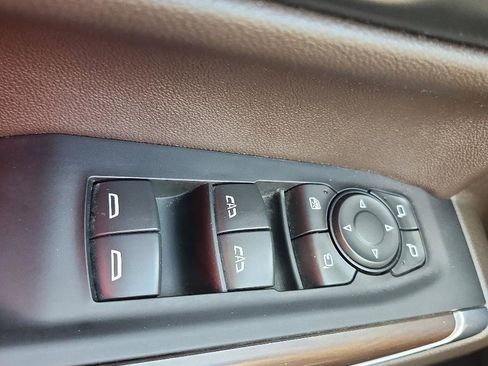 Used 2022 GMC Sierra 1500 SLT w/ SLT Premium Package image 23