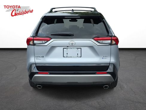 Used 2025 Toyota RAV4 XSE AWD/4WD image 6