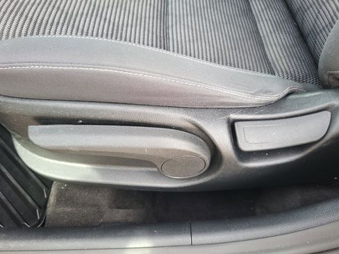 Used 2022 Kia Niro LXS image 12