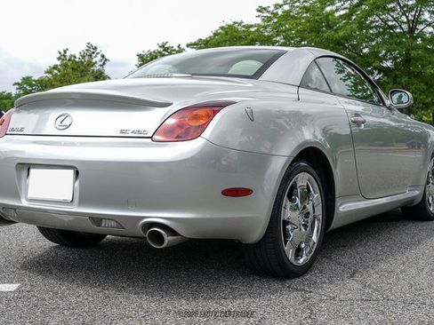 Used 2005 Lexus SC 430 Convertible RWD image 18