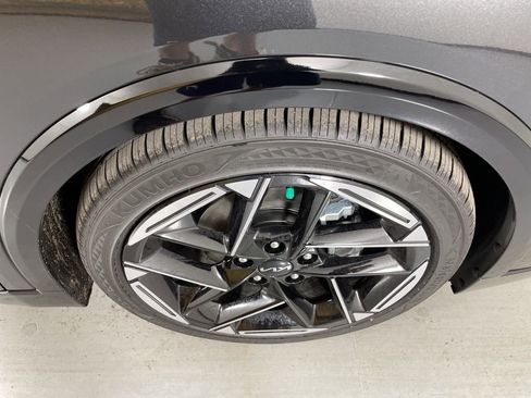 New 2025 Kia K4 GT-Line w/ GT-Line Premium Package image 11