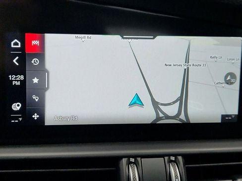 Used 2025 Alfa Romeo Giulia AWD w/ Veloce Package AWD image 20