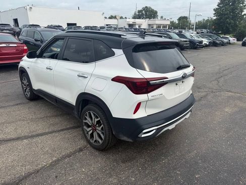 Used 2021 Kia Seltos SX AWD/4WD image 2