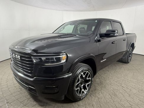 Used 2025 RAM 1500 Laramie w/ Sport Appearance Package AWD/4WD image 3