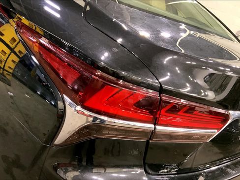 Used 2019 Lexus LS 500 AWD image 25