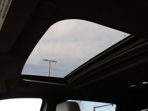 Used 2021 GMC Sierra 1500 SLT w/ SLT Premium Plus Package image 20