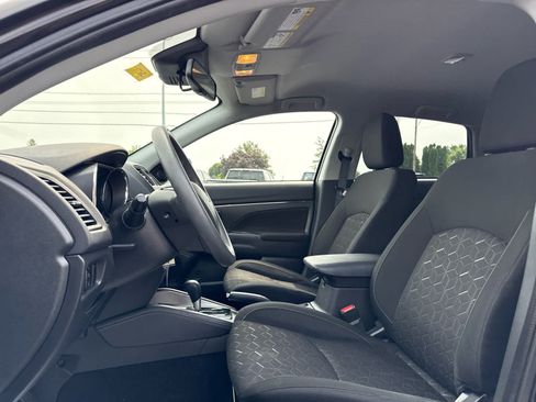 Used 2024 Mitsubishi Outlander Sport ES AWD/4WD image 11