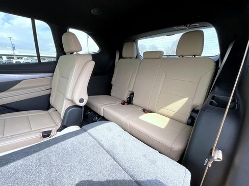 New 2026 Buick Enclave Preferred w/ Power Package AWD/4WD image 20