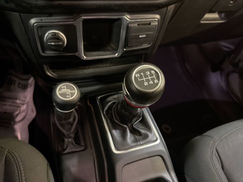 Used 2022 Jeep Gladiator Sport w/ Trailer Tow Package image 20