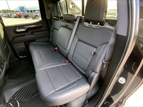Used 2023 Chevrolet Silverado 1500 LT Trail Boss w/ LT Trail Boss Premium Package AWD/4WD image 21