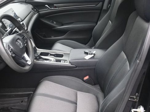 Used 2018 Honda Accord EX image 15