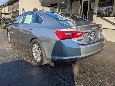 Used 2024 Chevrolet Malibu LT image 3