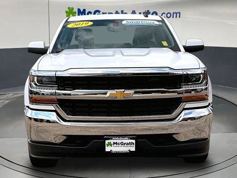 Used 2019 Chevrolet Silverado 1500 LT AWD/4WD image 2