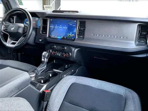 Used 2025 Ford Bronco Big Bend image 14