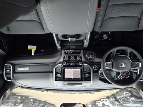 New 2026 RAM 1500 Big Horn w/ Night Edition image 18