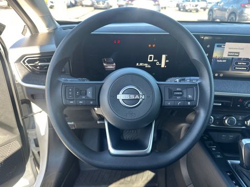 New 2026 Nissan Kicks S image 23