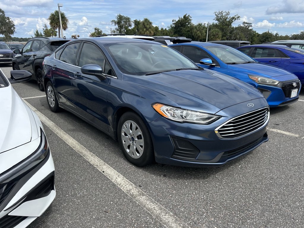Used 2019 Ford Fusion S FWD image 2