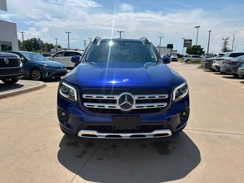 Used 2021 Mercedes-Benz GLB 250 w/ Premium Package image 2