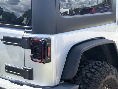 Used 2012 Jeep Wrangler Sport w/ Connectivity Group AWD/4WD image 11