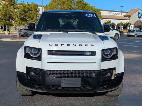 Used 2023 Land Rover Defender 110 X-Dynamic SE image 8