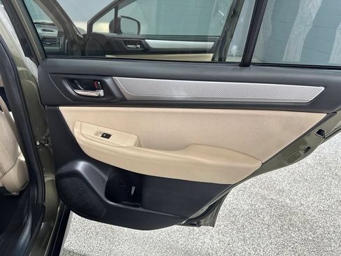 Used 2019 Subaru Outback 2.5i Premium AWD/4WD image 20