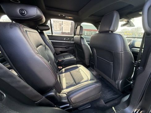 Used 2018 Ford Explorer Sport image 30