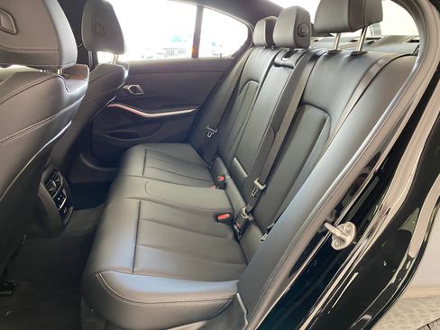 Used 2025 BMW 330i xDrive Sedan w/ Convenience Package image 14