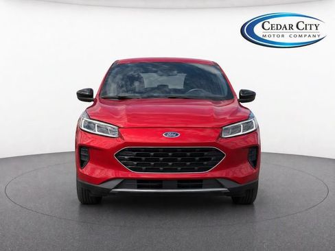 Used 2022 Ford Escape SE w/ SE Sport Appearance Package FWD image 5