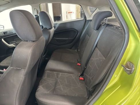 Used 2012 Ford Fiesta SE image 19